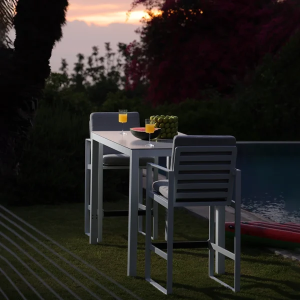 Embiid Bar Table